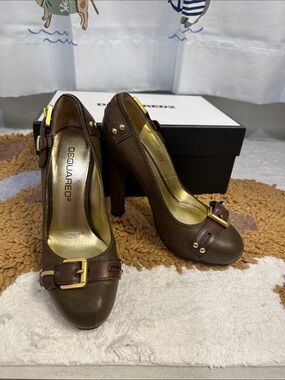 DSQUARED2 Brown Leather Buckle Pumps with Gold Accents